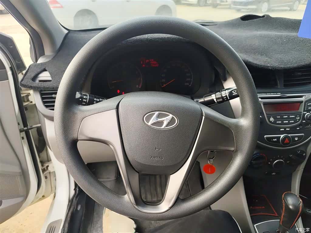 Hyundai GLS, 2014 7