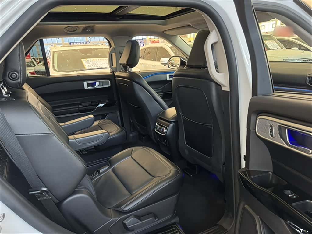 Ford Explorer, 2021 19