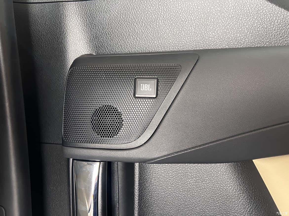 Toyota Alphard, 2020 32