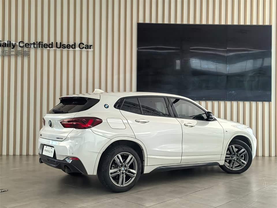 BMW X2