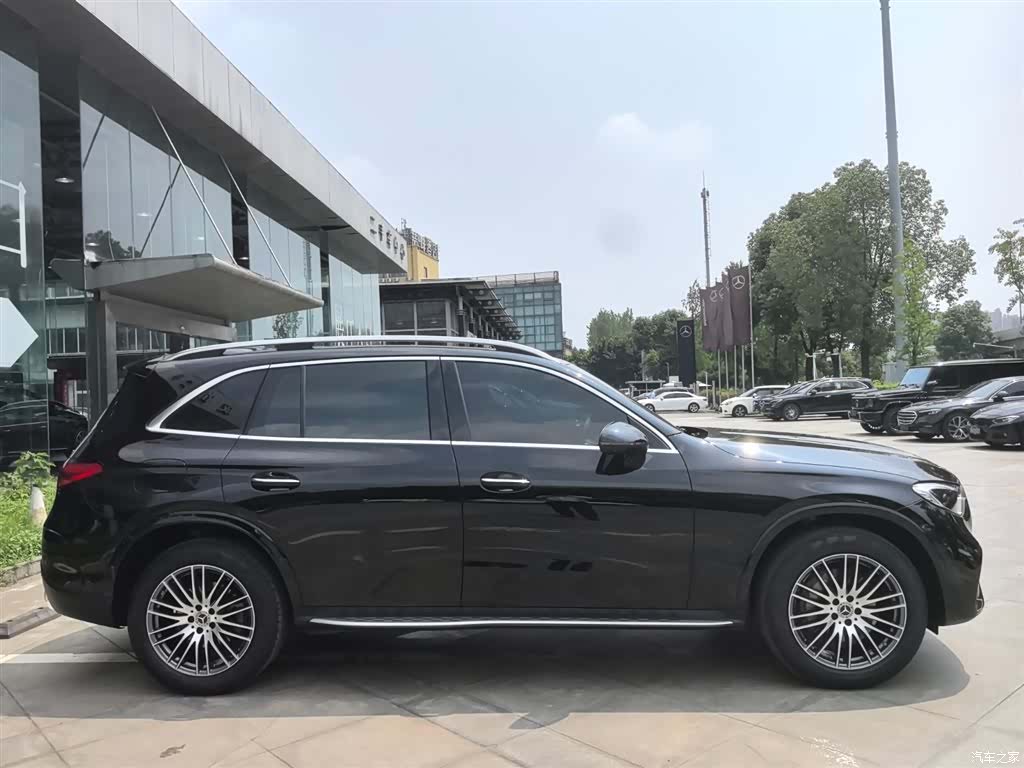 Mercedes-Benz GLC, 2024 4