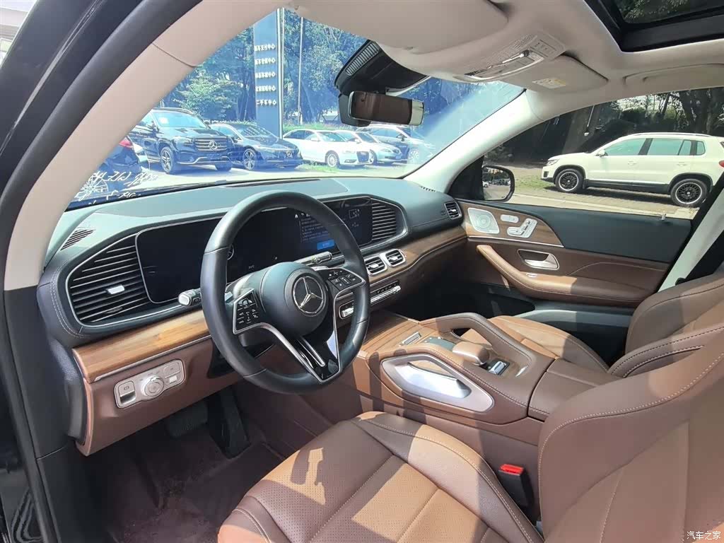 Mercedes-Benz GLE, 2024 12
