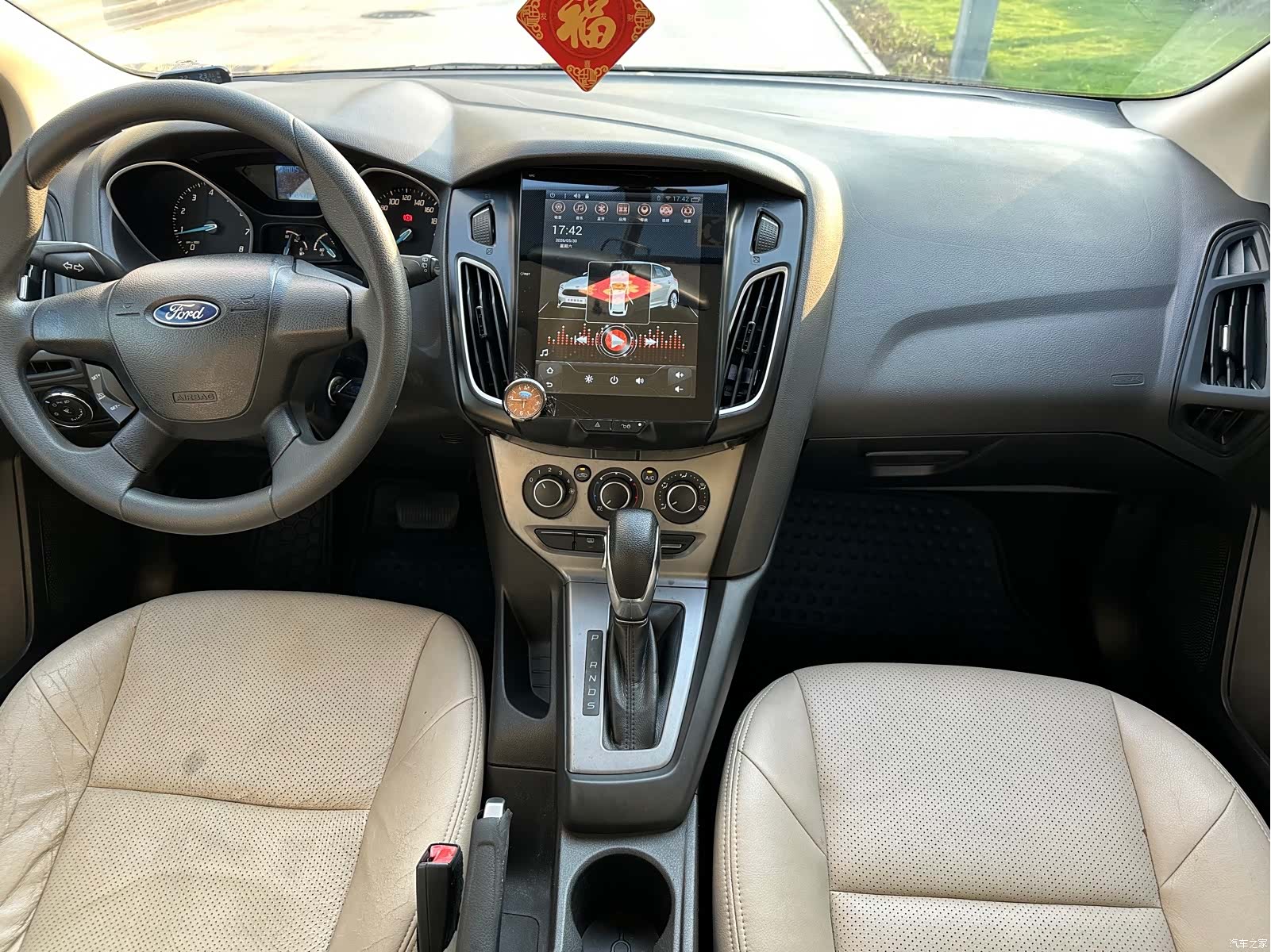 Ford Focus, 2012 8