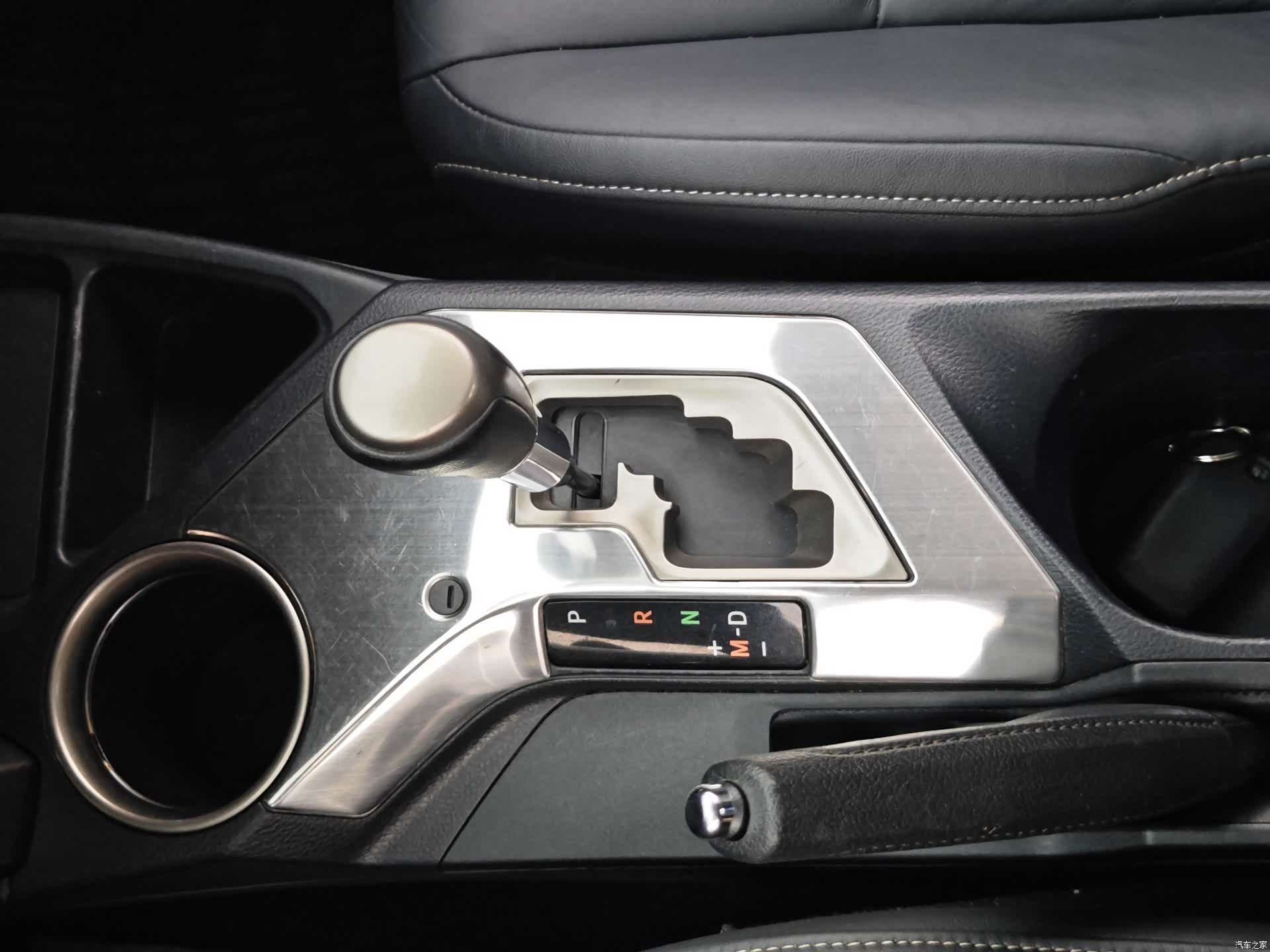 Toyota RAV4, 2014 28