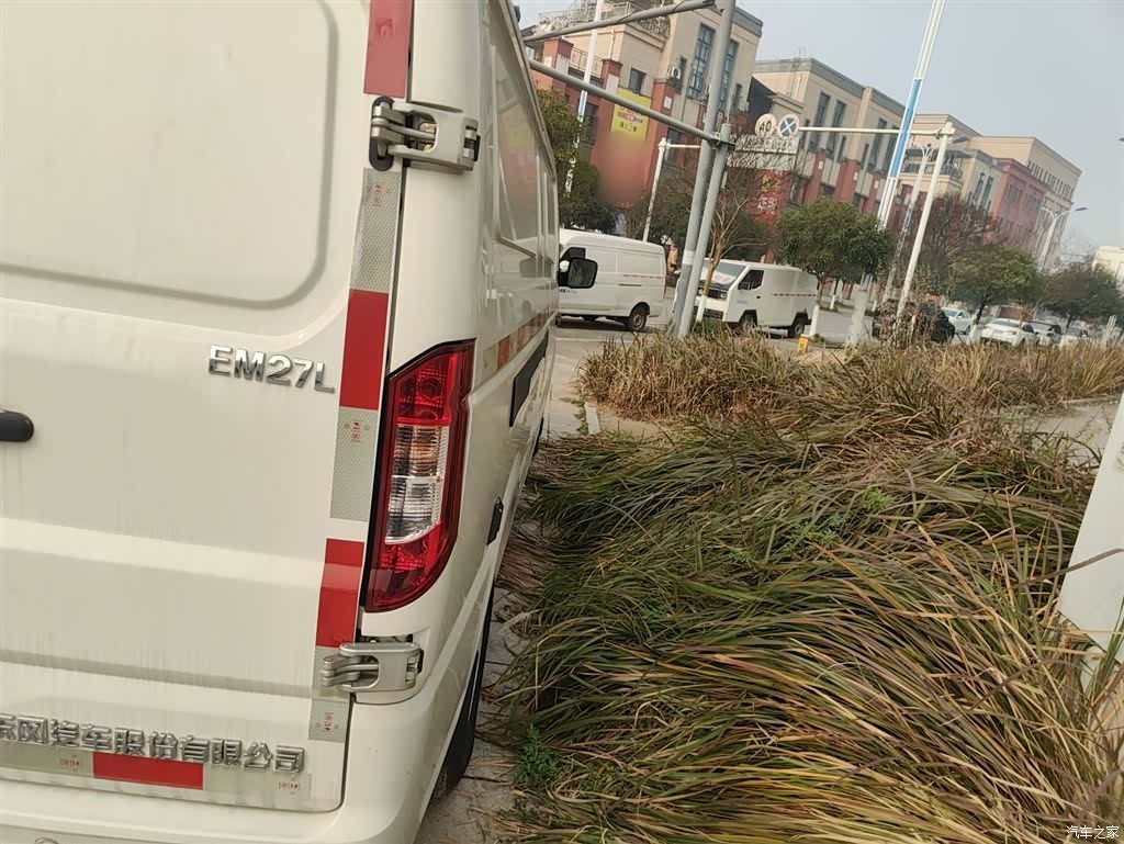 DongFeng EM27, 2025 8