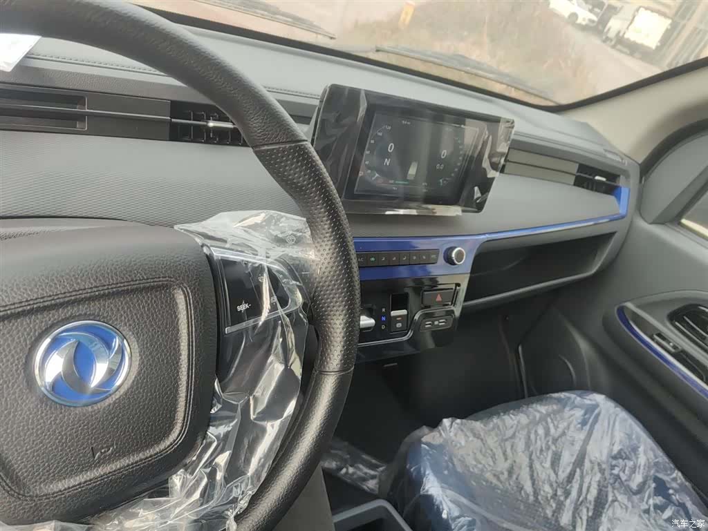 DongFeng EM27, 2025 10