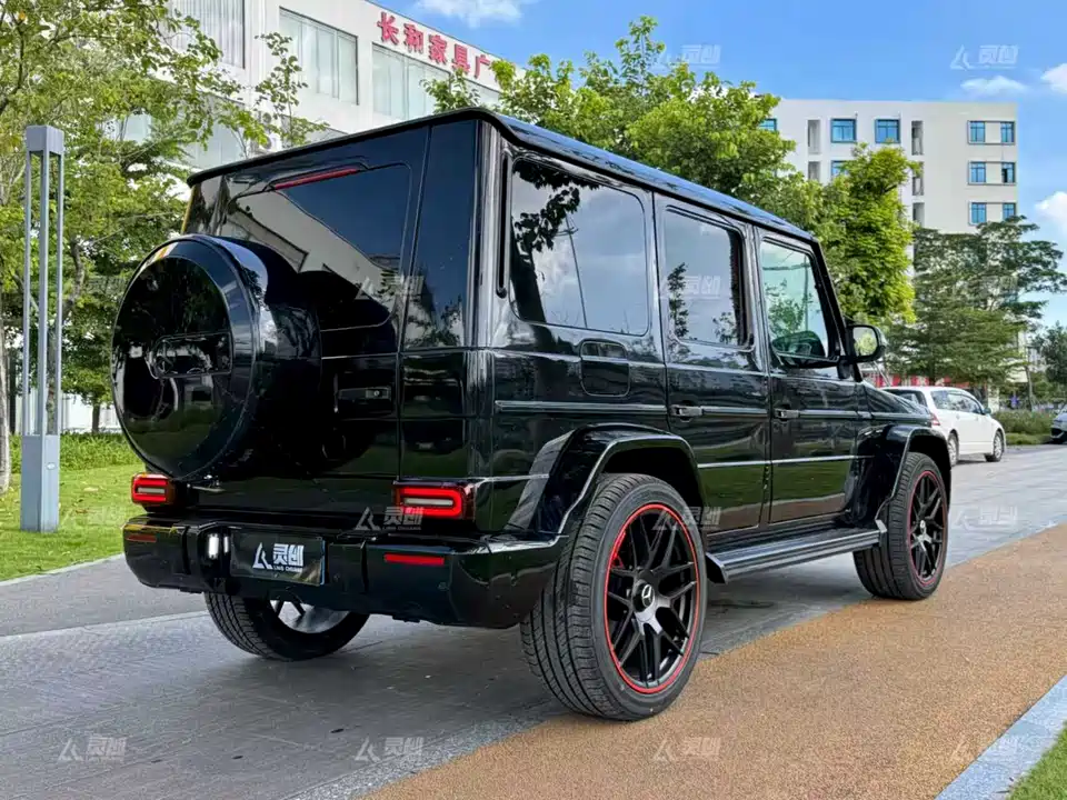 Mercedes-Benz G-class