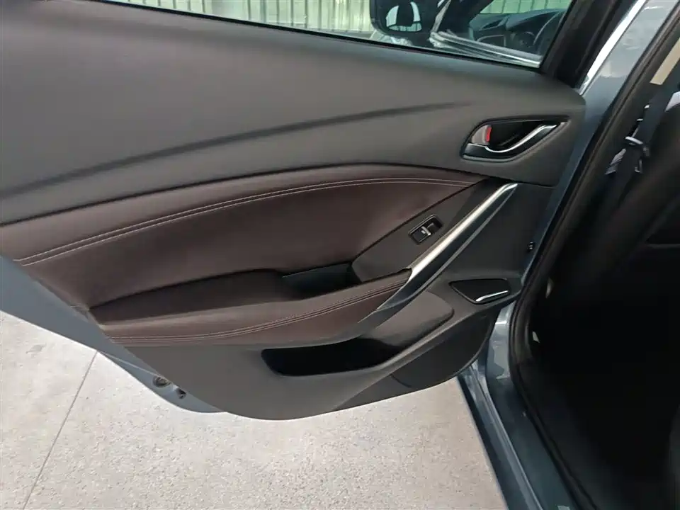 Mazda Atez