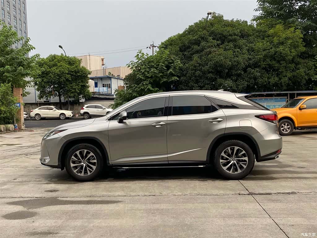 Lexus RX, 2020 3