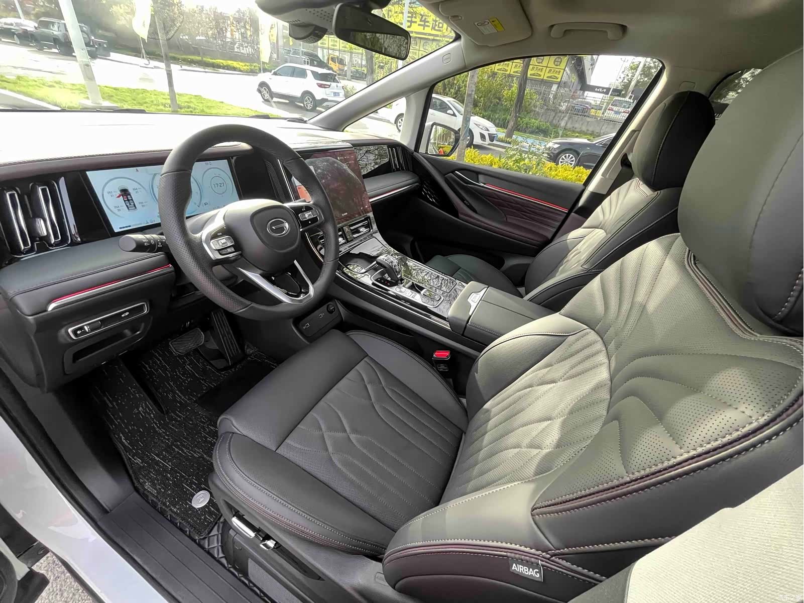 Trumpchi M8, 2025 11