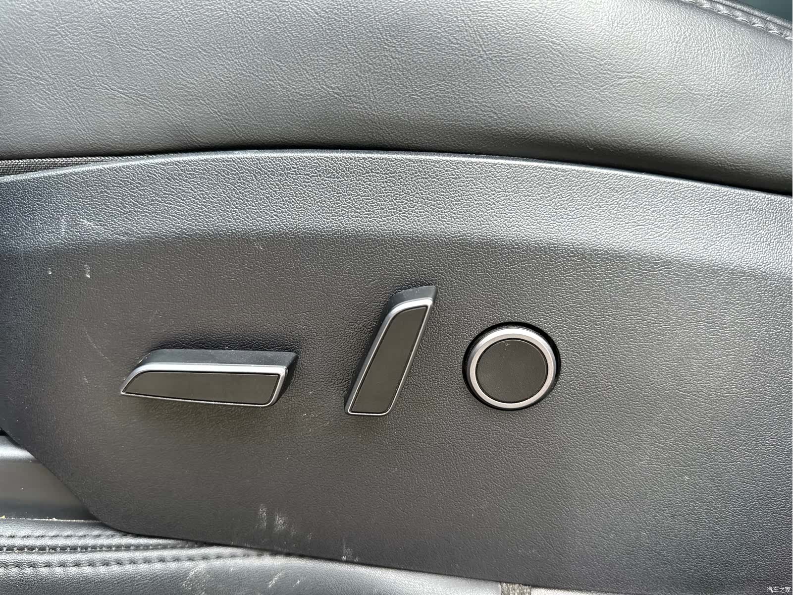 Tesla Model Y, 2023 11
