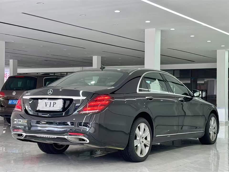 Mercedes-Benz S-class Mercedes-Benz S-class