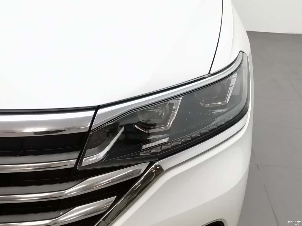 Volkswagen Viloran, 2022 7