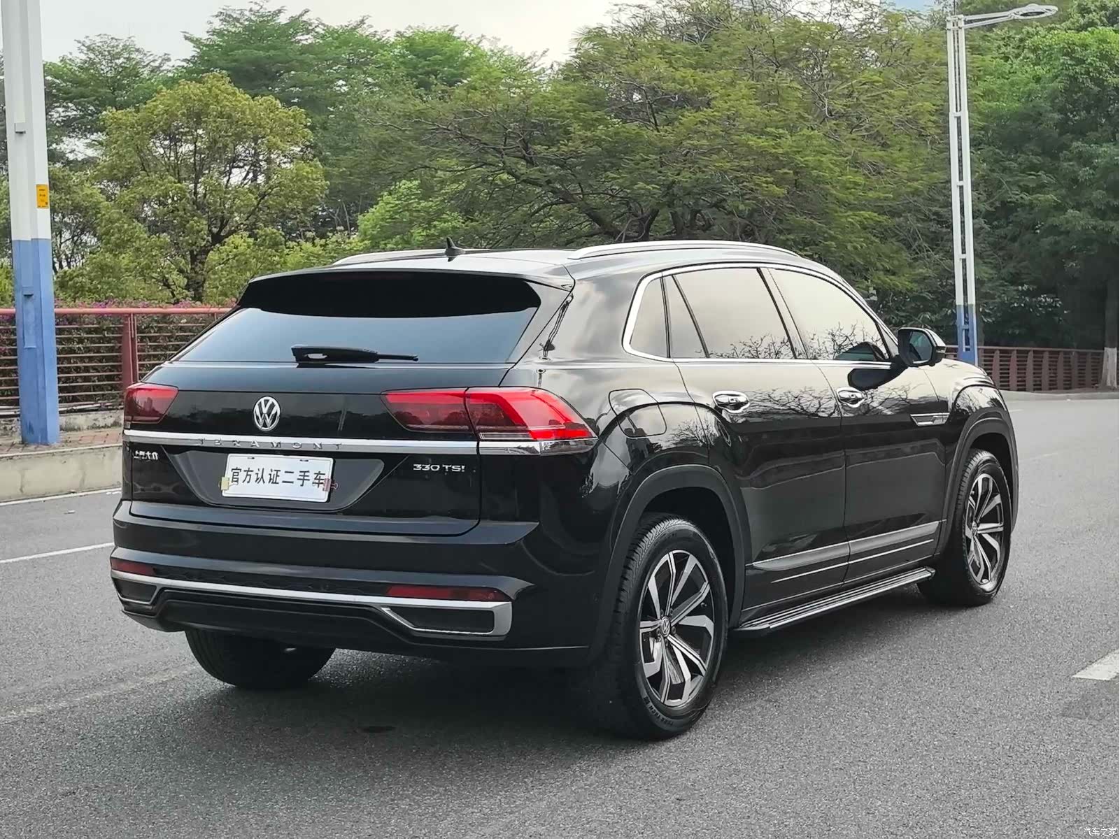 Volkswagen Teramont X, 2021 10