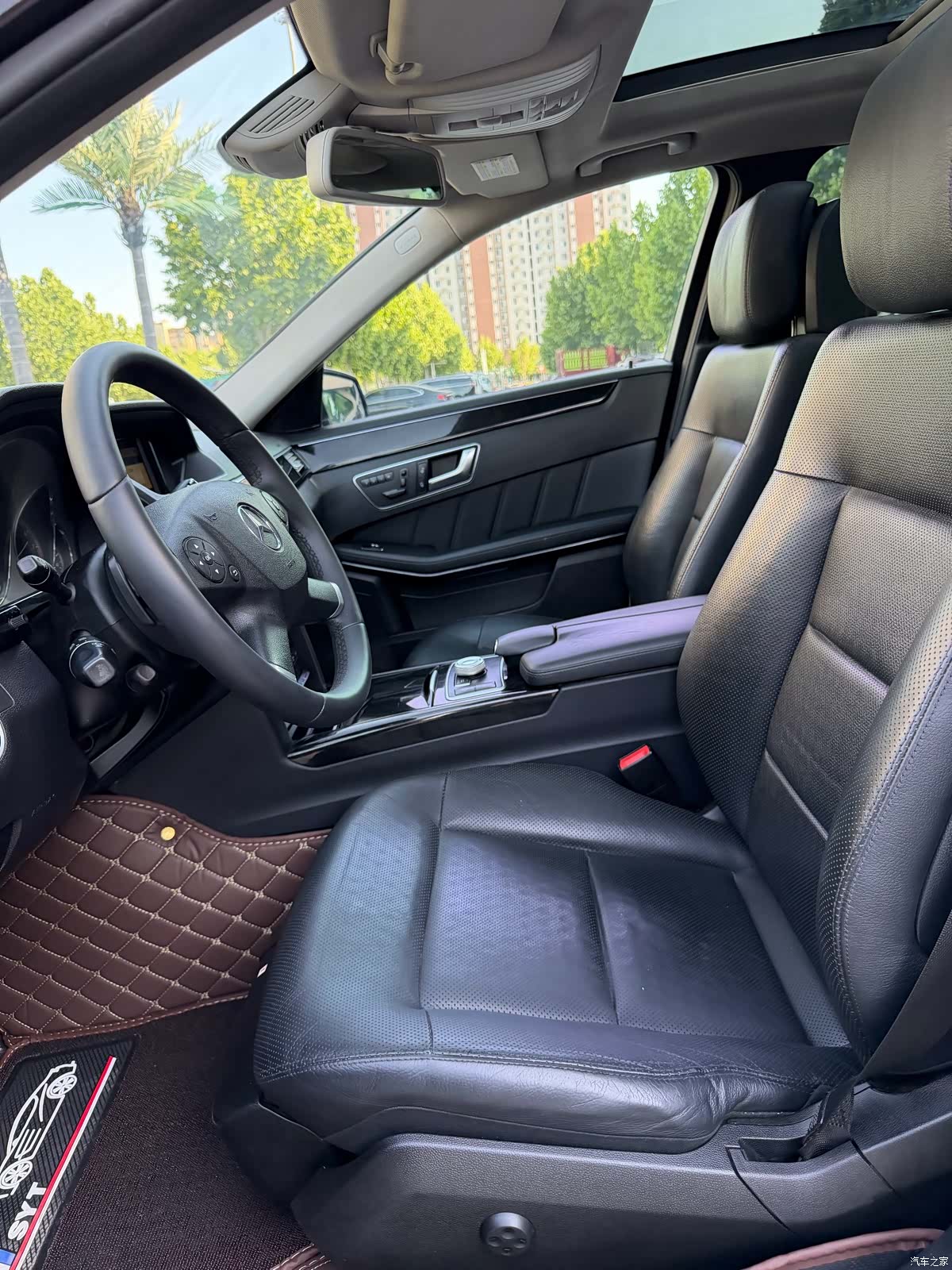 Mercedes-Benz E-Class, 2012 8