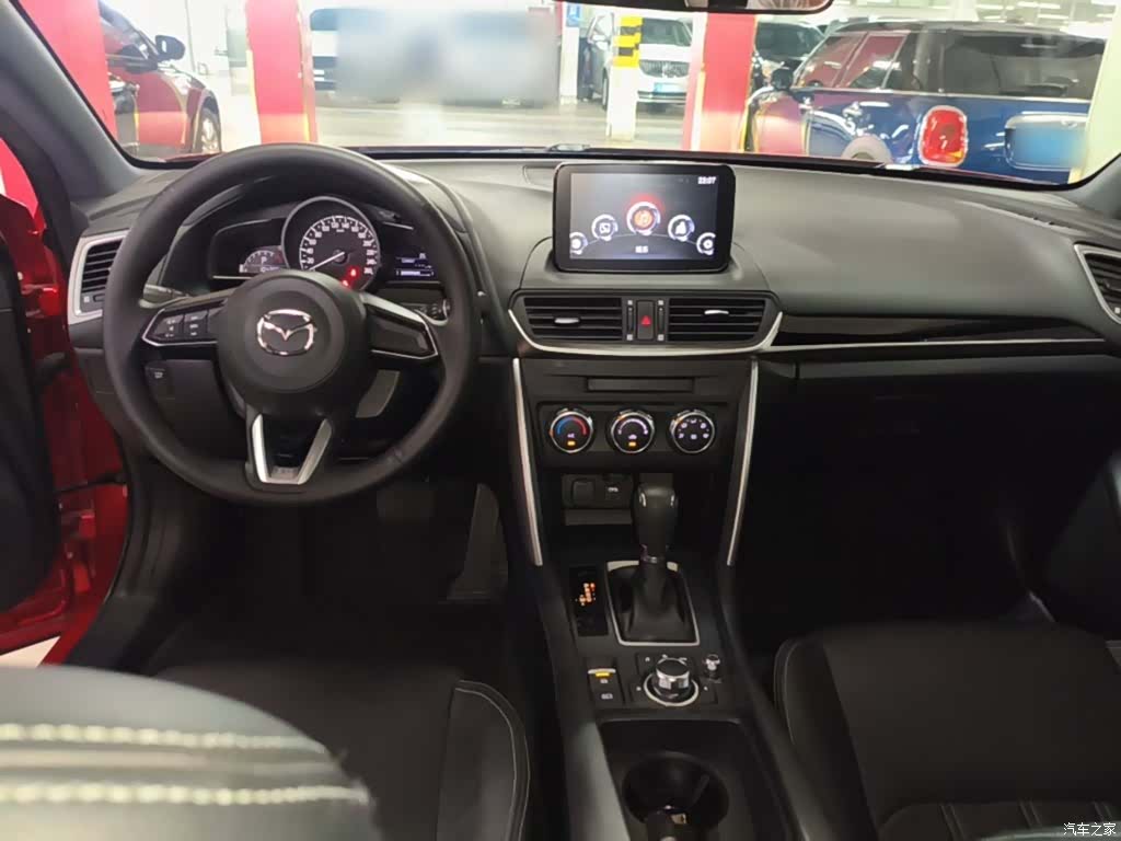 Mazda CX-4, 2018 10