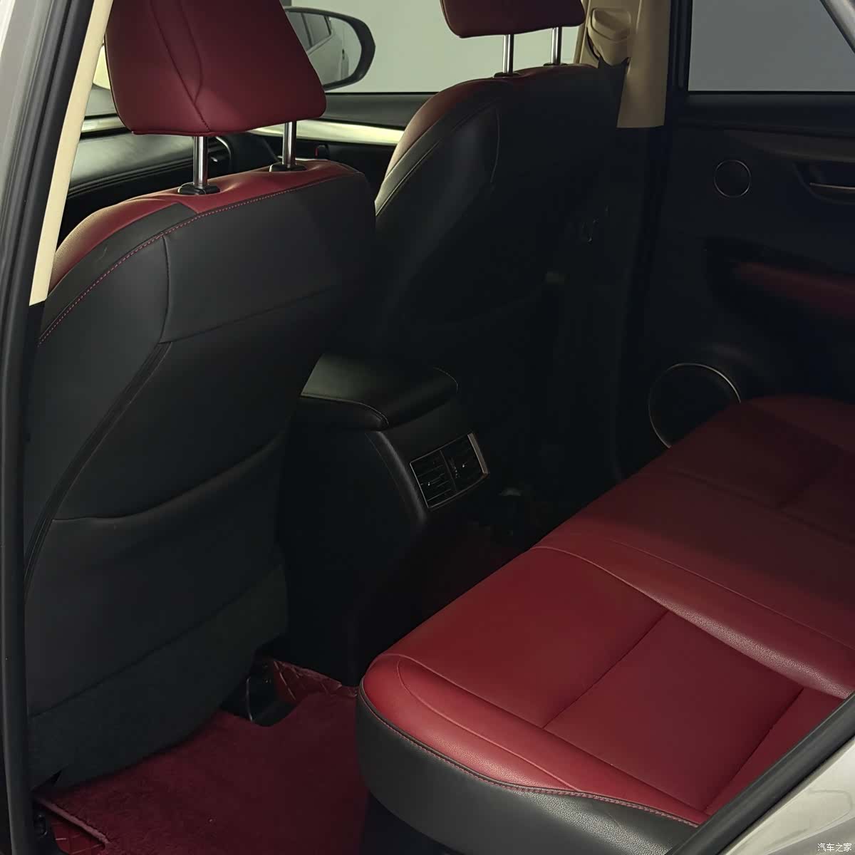 Lexus NX, 2021 13