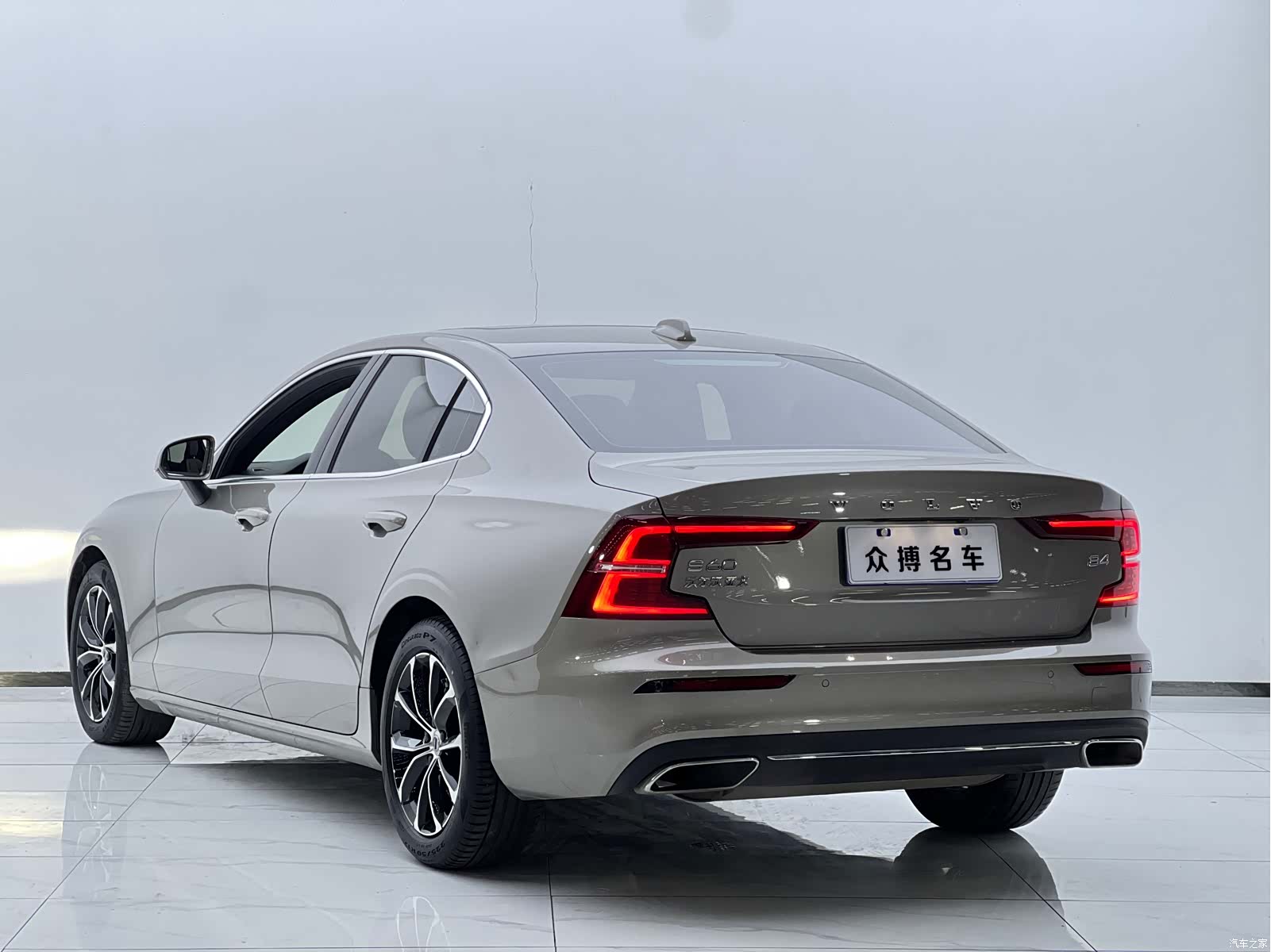 Volvo S60, 2021 3