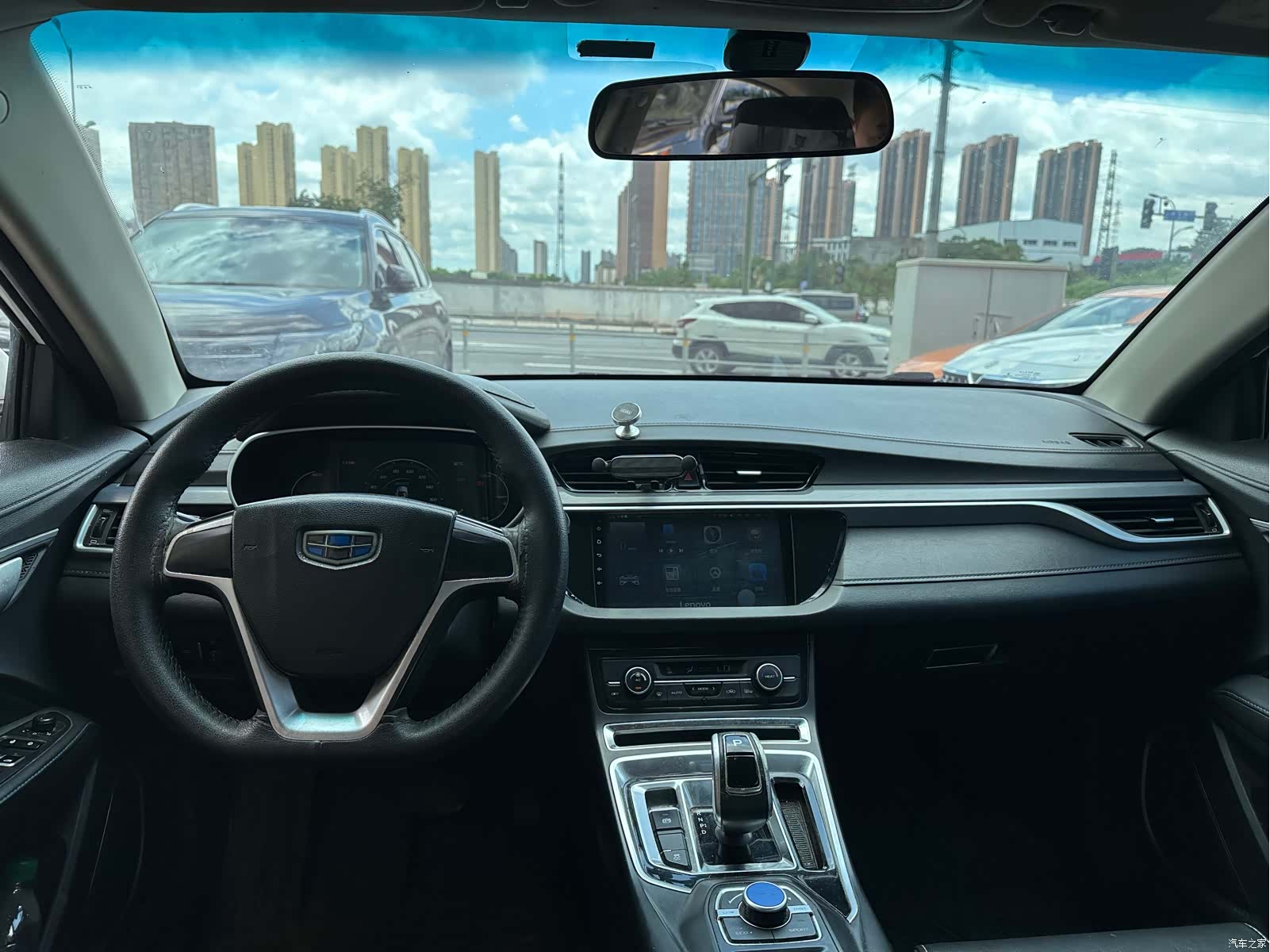 Geely Emgrand, 2018 11