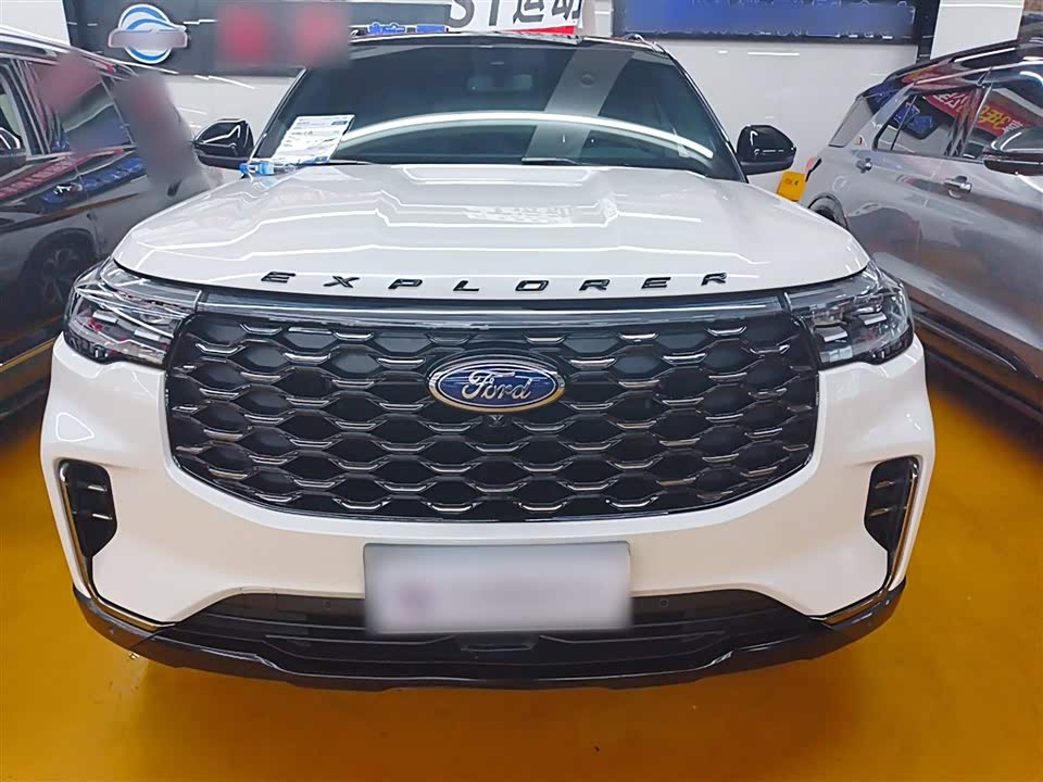 Ford Explorer Ford Explorer