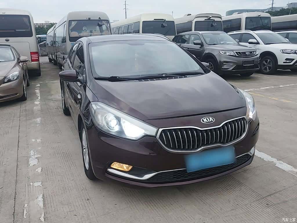 Kia K3, 2015 4