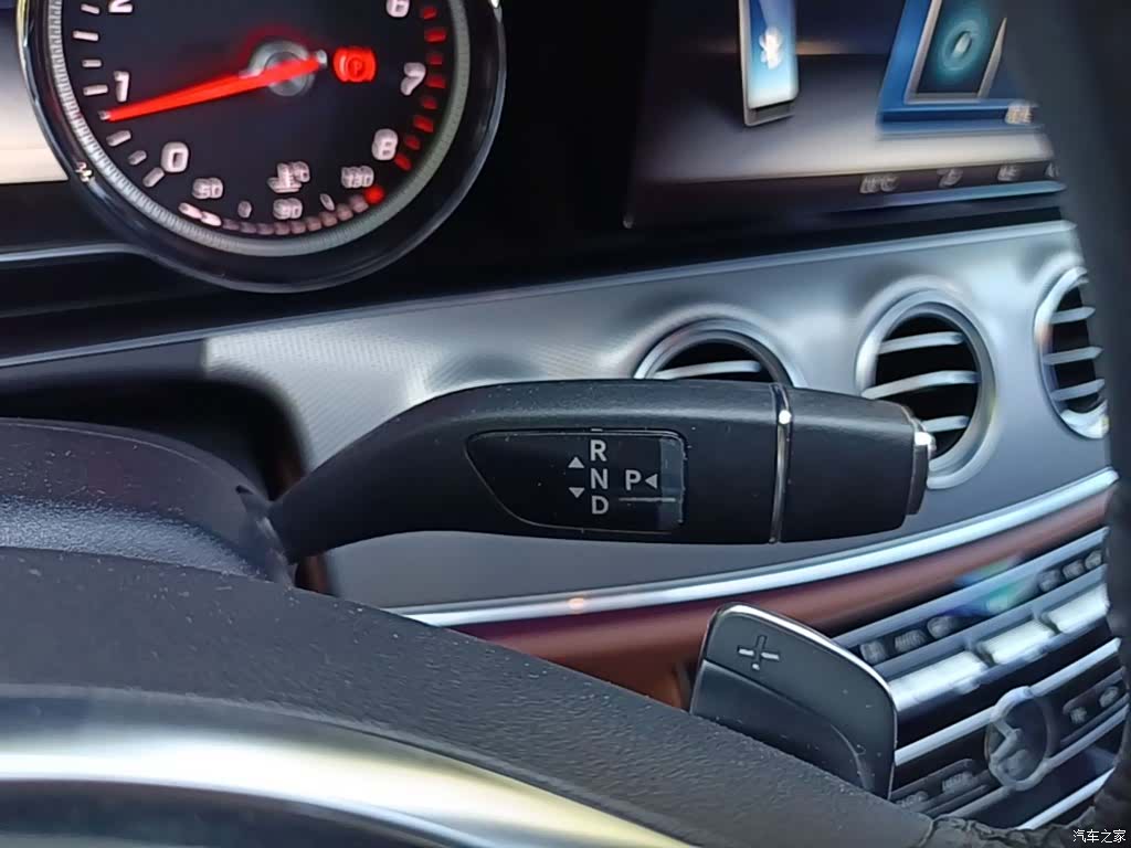 Mercedes-Benz E-Class, 2017 14