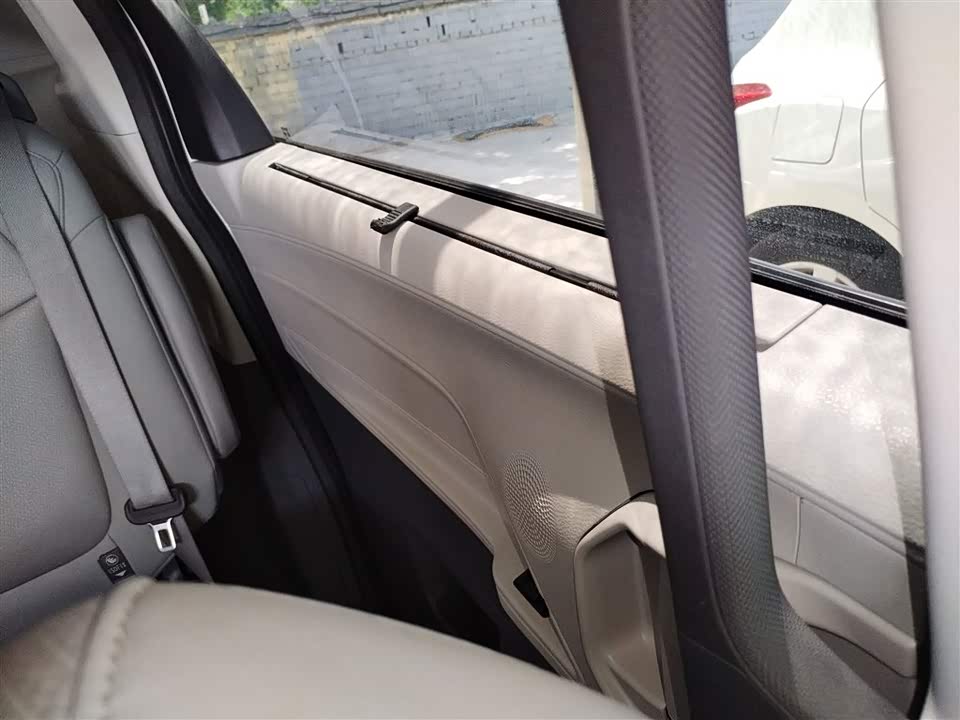 Toyota Grevia Toyota Grevia