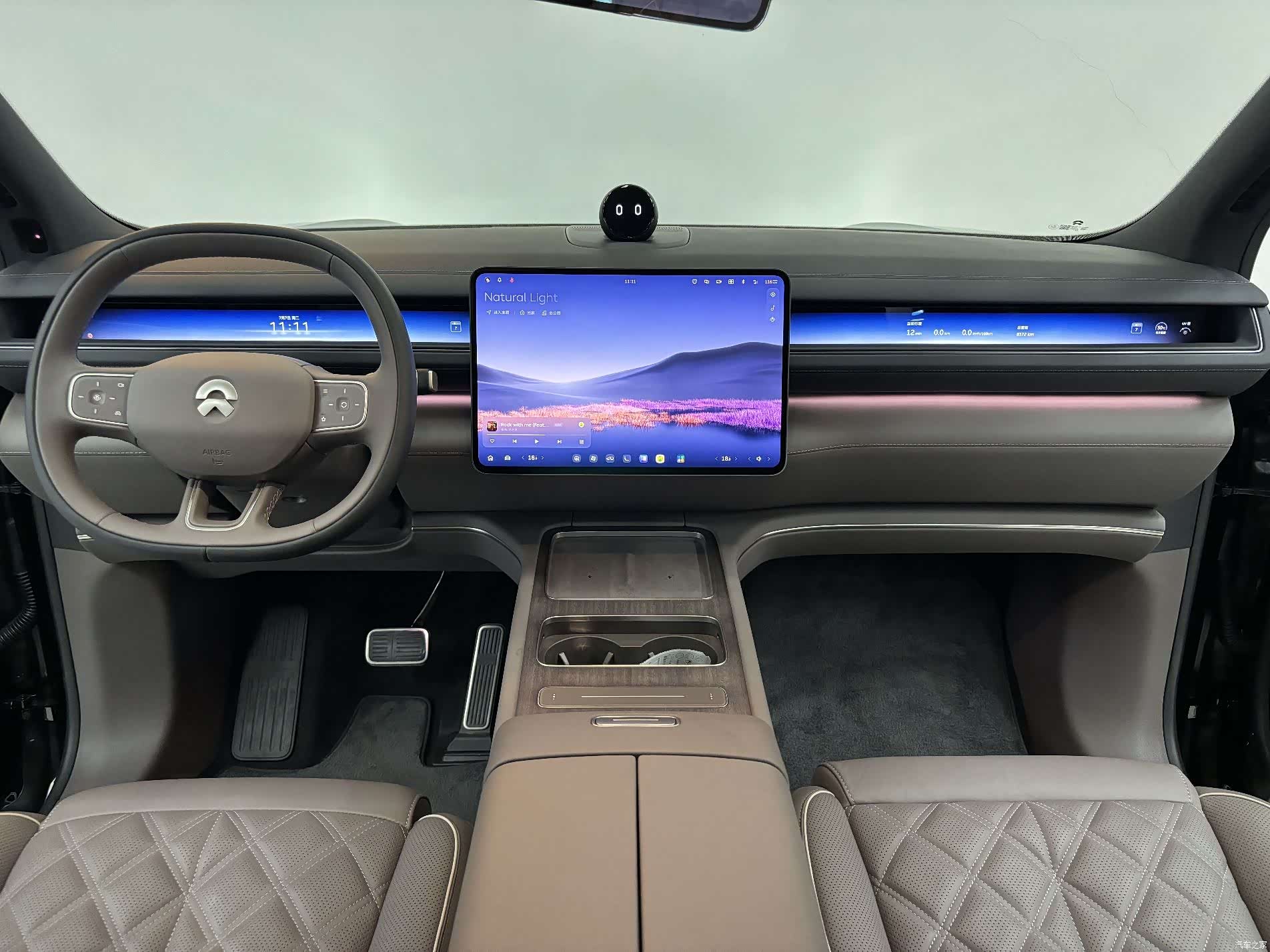 NIO ES8, 2025 10