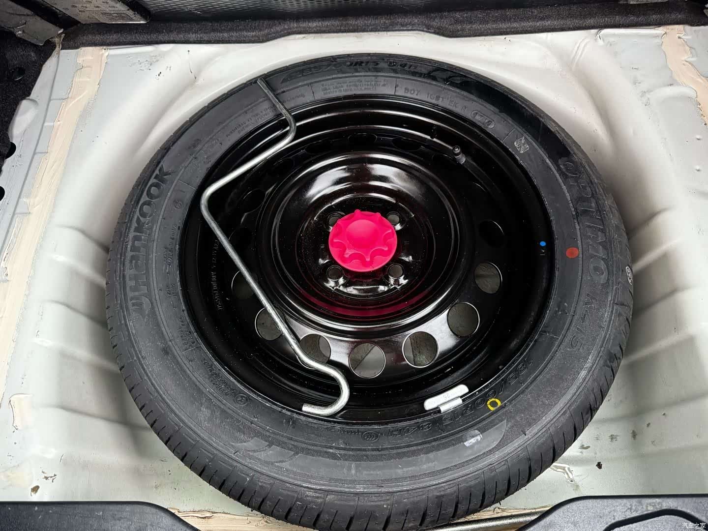 Toyota YARiS L, 2015 28