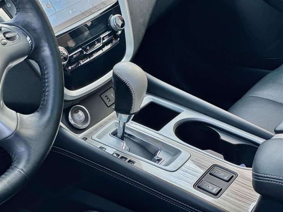 Nissan Loulan Nissan Loulan