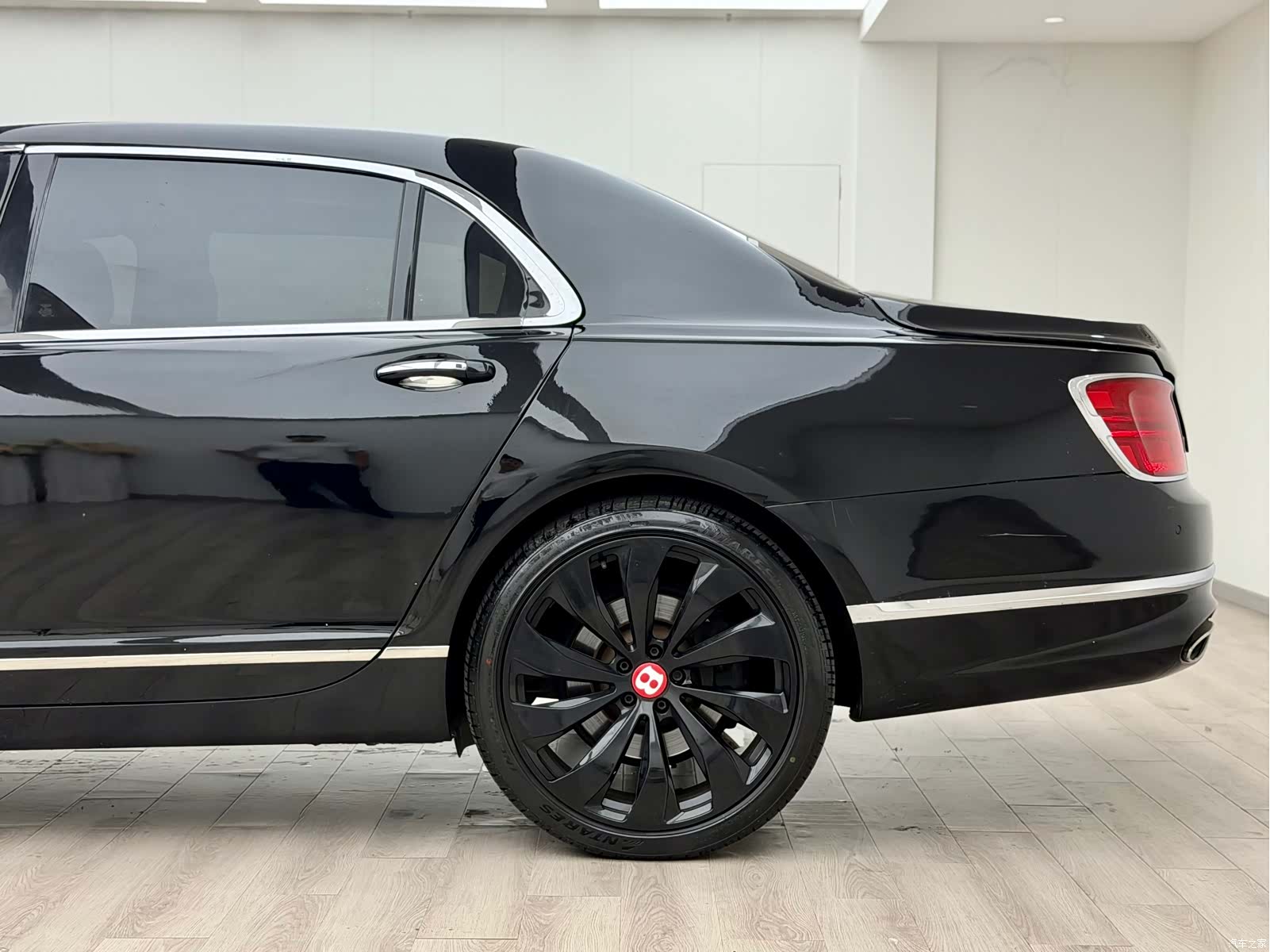 Bentley Flying Spur, 2009 9