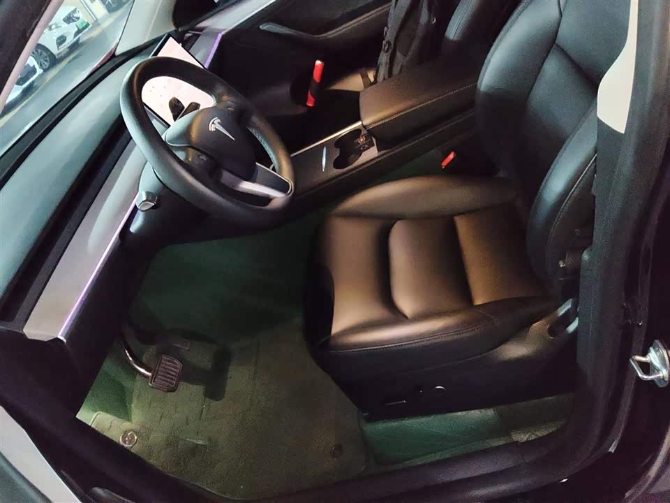 Tesla Model Y Tesla Model Y