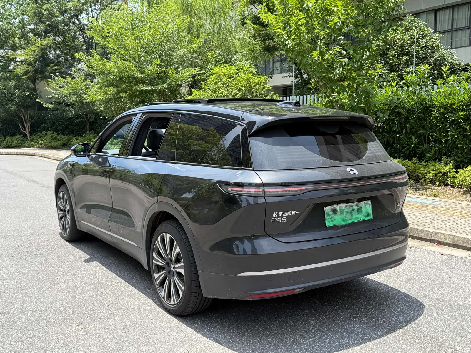 NIO ES8, 2023 4