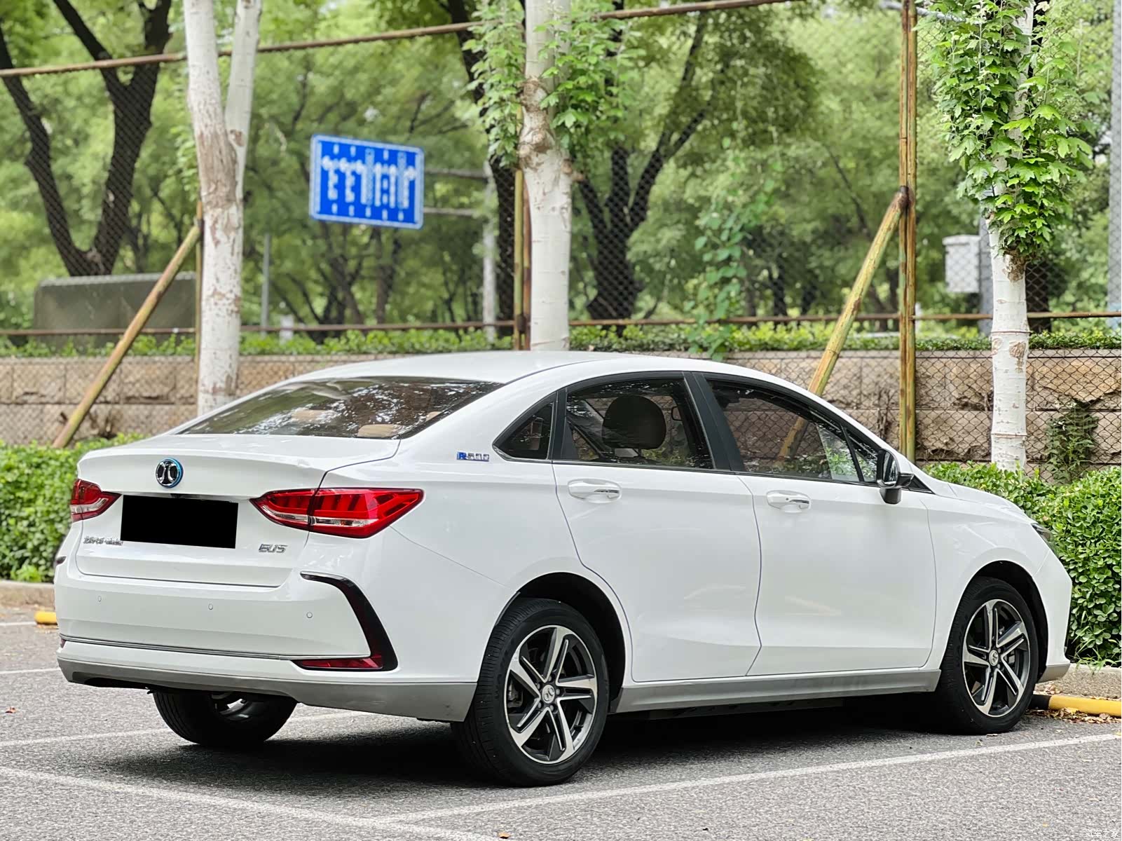 BAIC EU5, 2019 15