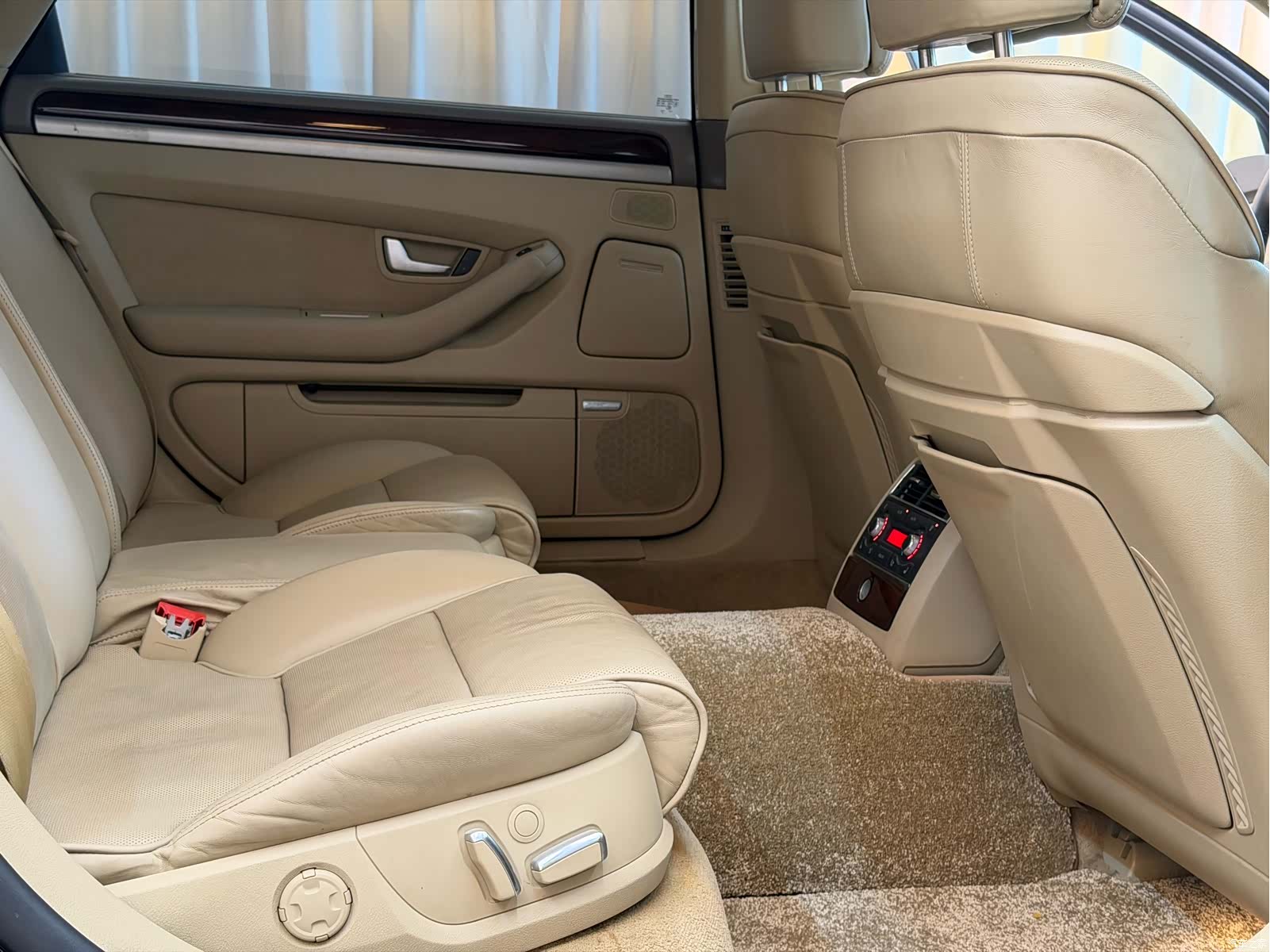Audi A8L, 2006 14