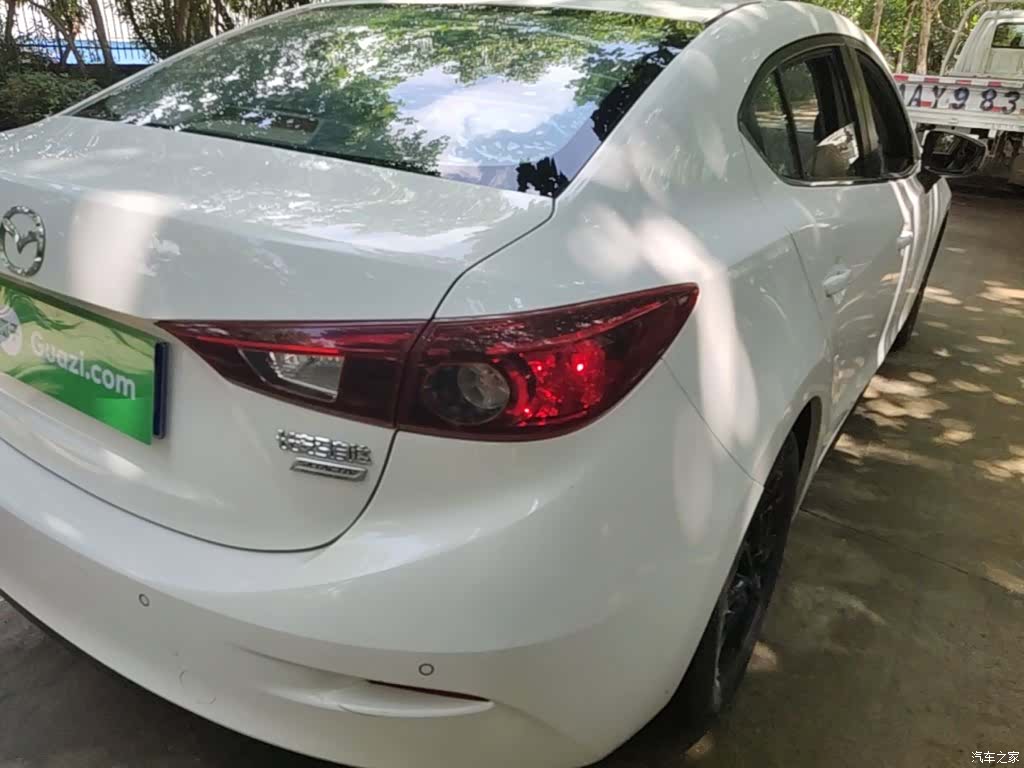 Mazda Mazda3, 2016 8
