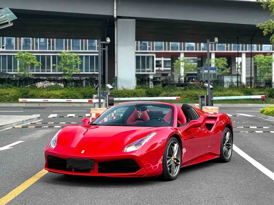 Ferrari 488 2018, фото 2