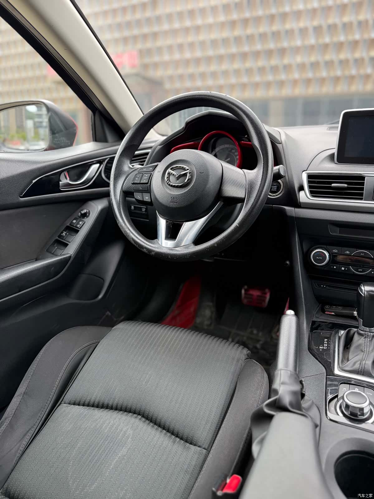 Mazda Mazda3, 2014 11
