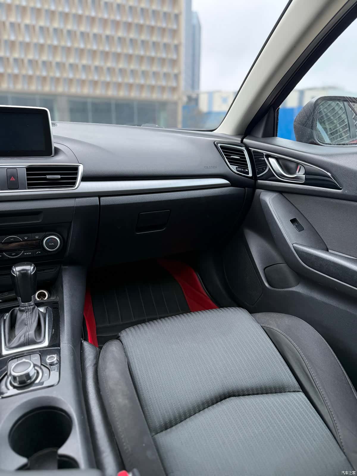 Mazda Mazda3, 2014 13