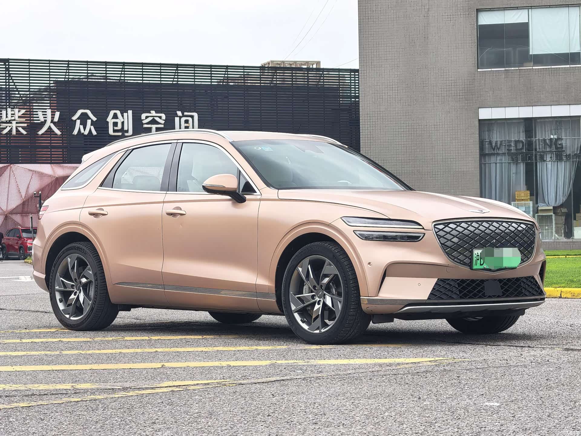 Genesis GV70, 2023 8
