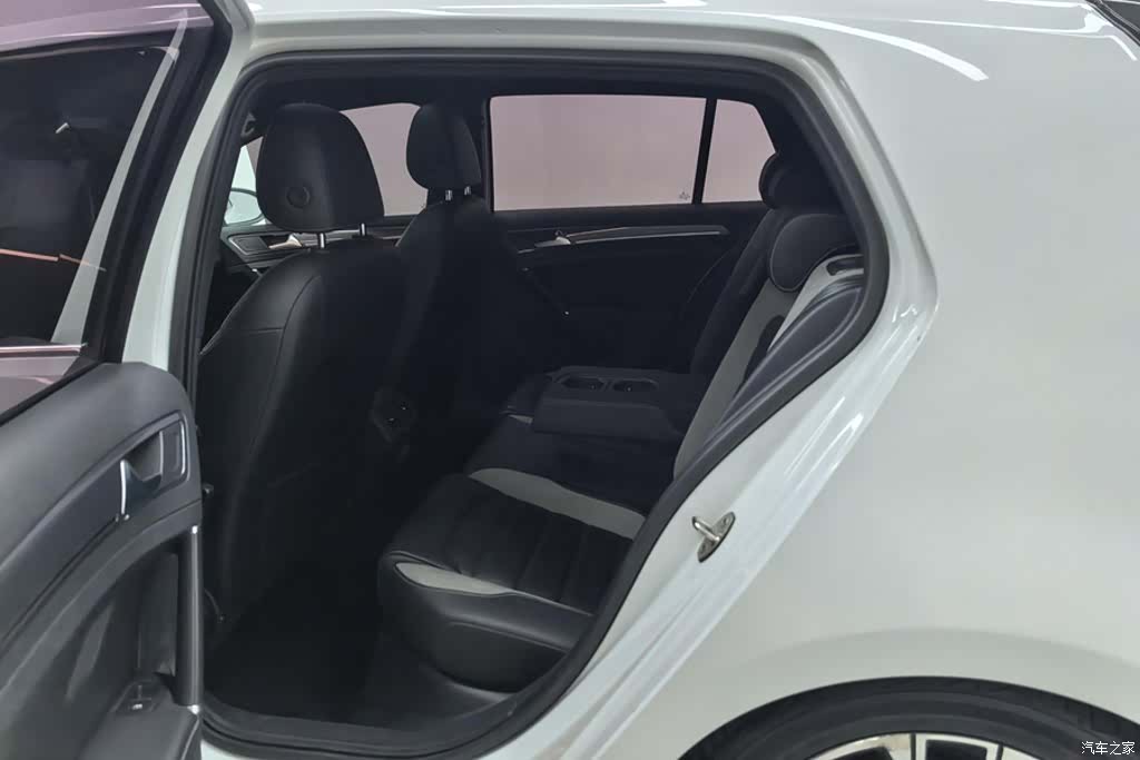 Volkswagen Golf, 2020 11