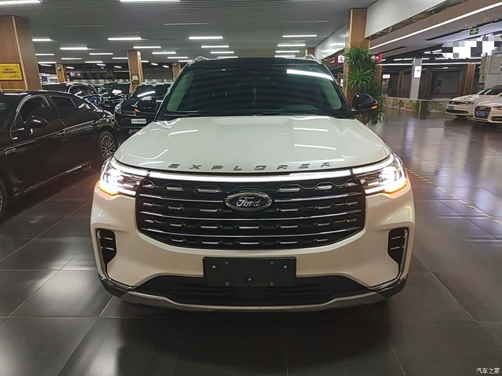 Ford Explorer, 2024 3