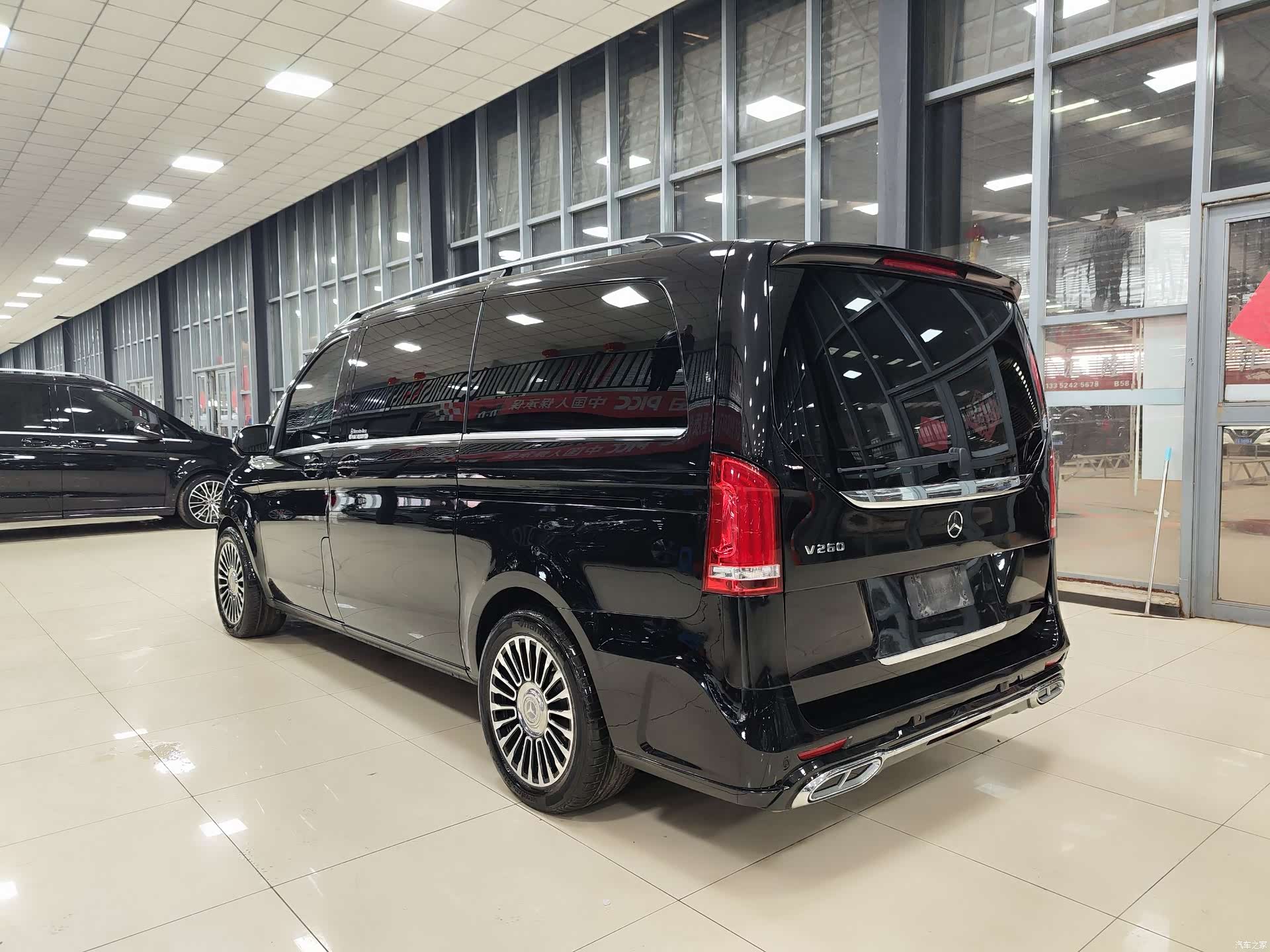 Mercedes-Benz V-Class, 2021 31