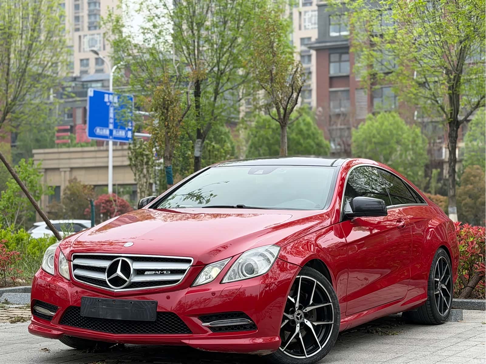 Mercedes-Benz E-Class, 2013 1