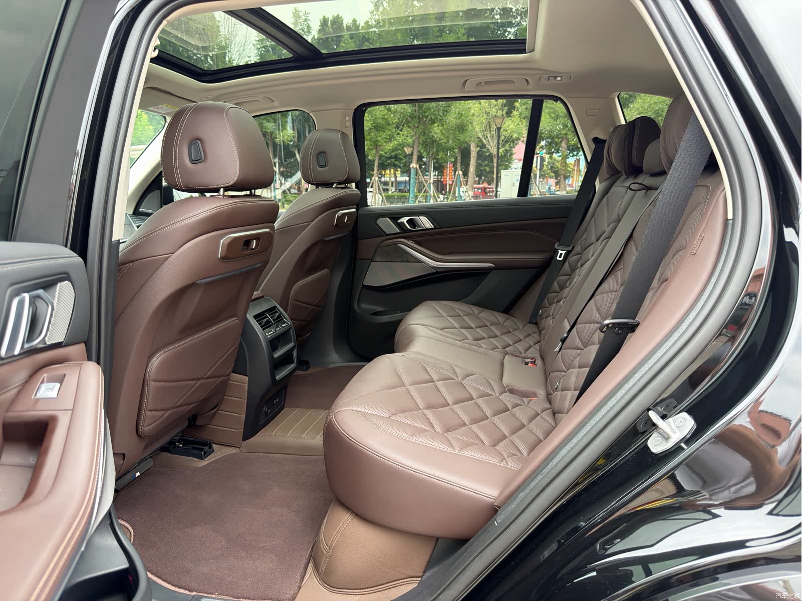 BMW X5, 2024 9
