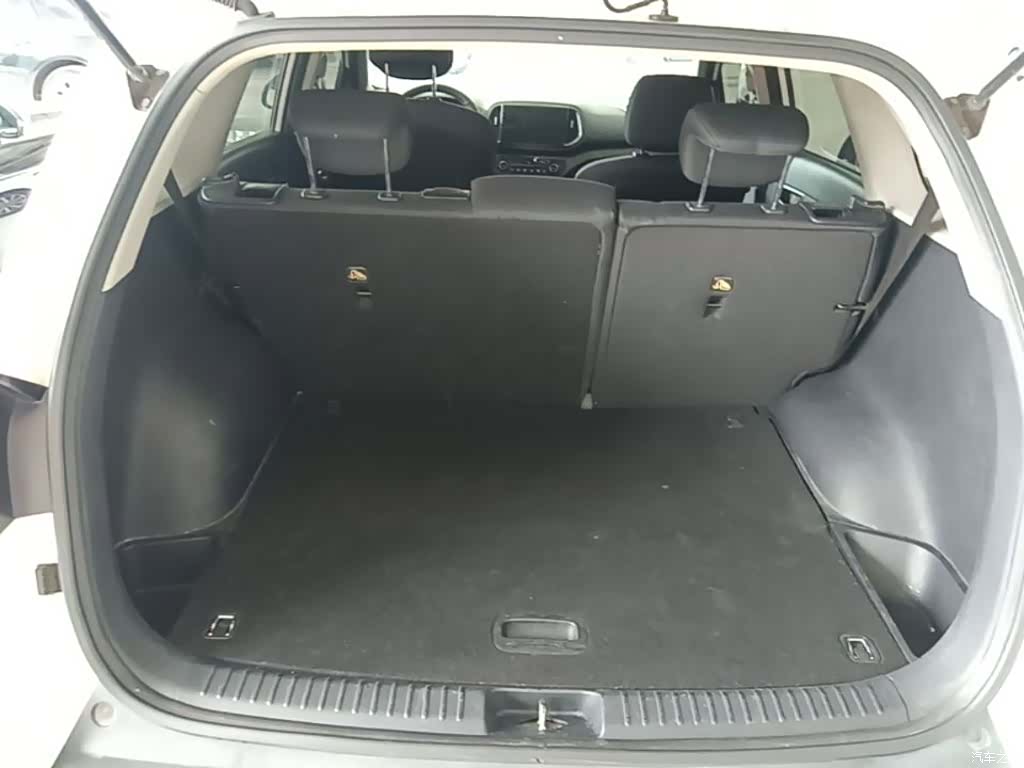 Kia KX3, 2016 19