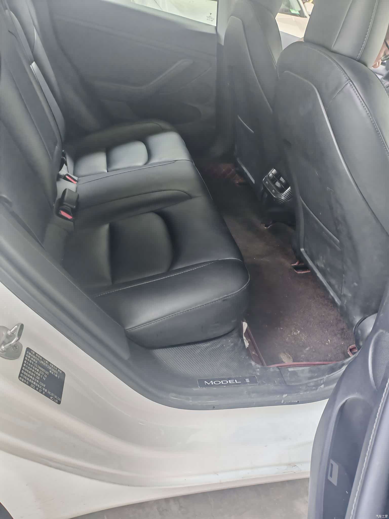 Tesla Model 3, 2021 4