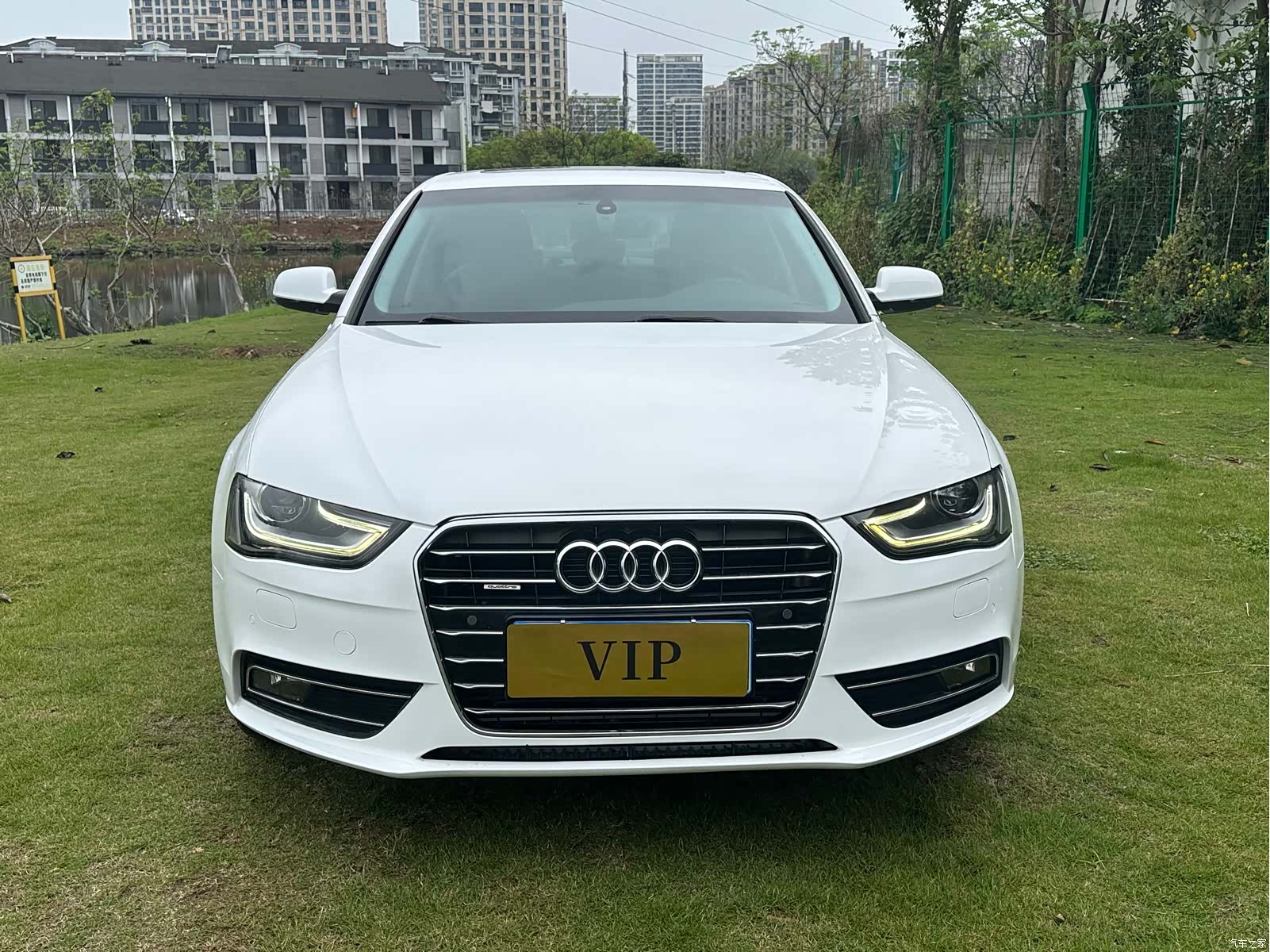 Audi A4L, 2015 2