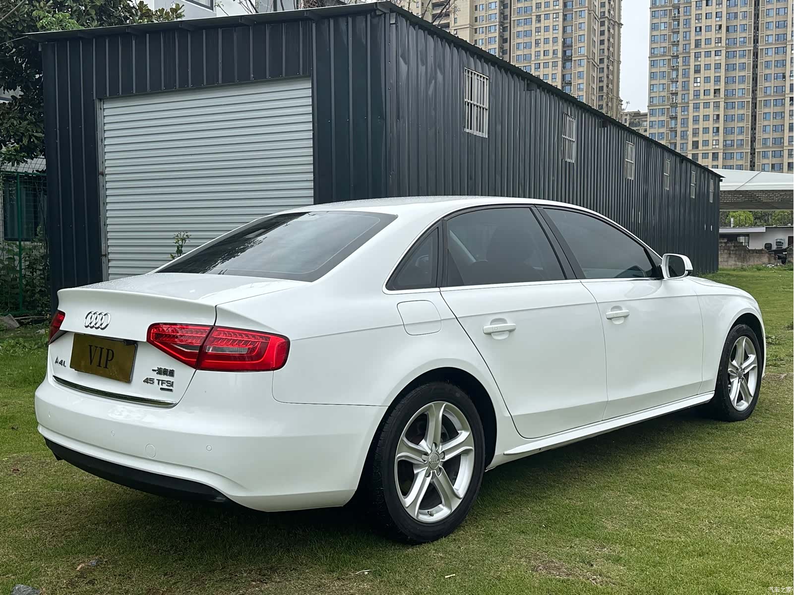 Audi A4L, 2015 9