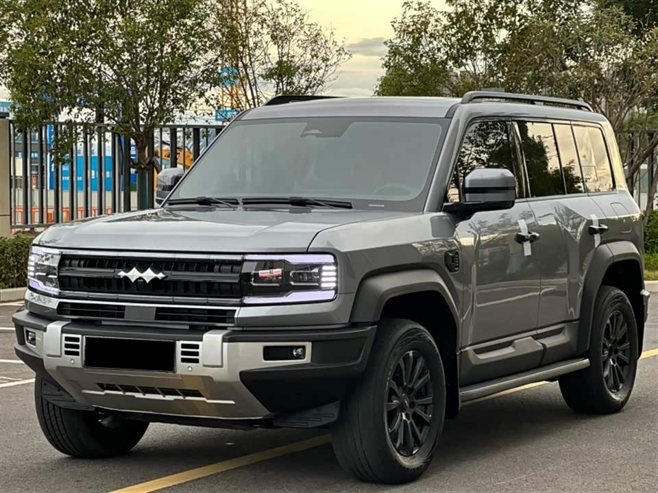 BYD Leopard 5 BYD Leopard 5
